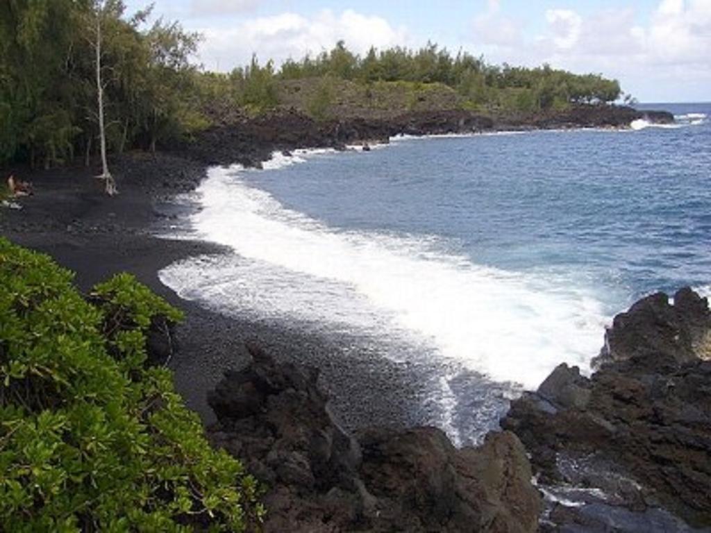 Whale House At Kehena Beach Pahoa Kültér fotó